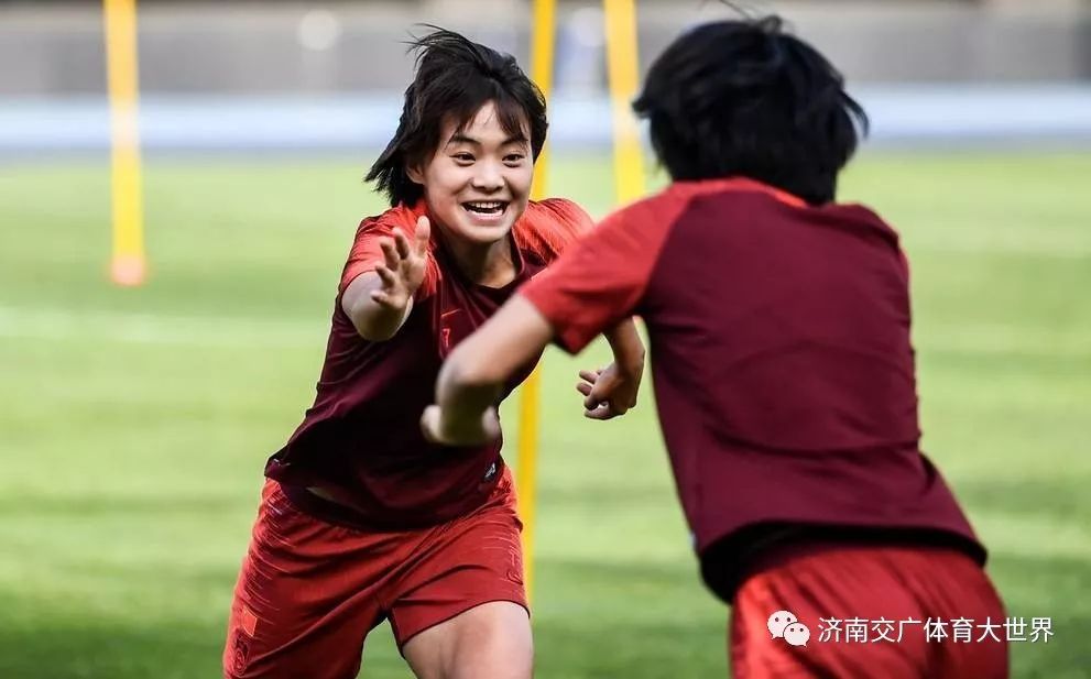 包含法国女足训练备战,教练组表态信心满满的词条 包含法国女足训练备战,教练组表态信心满满的词条