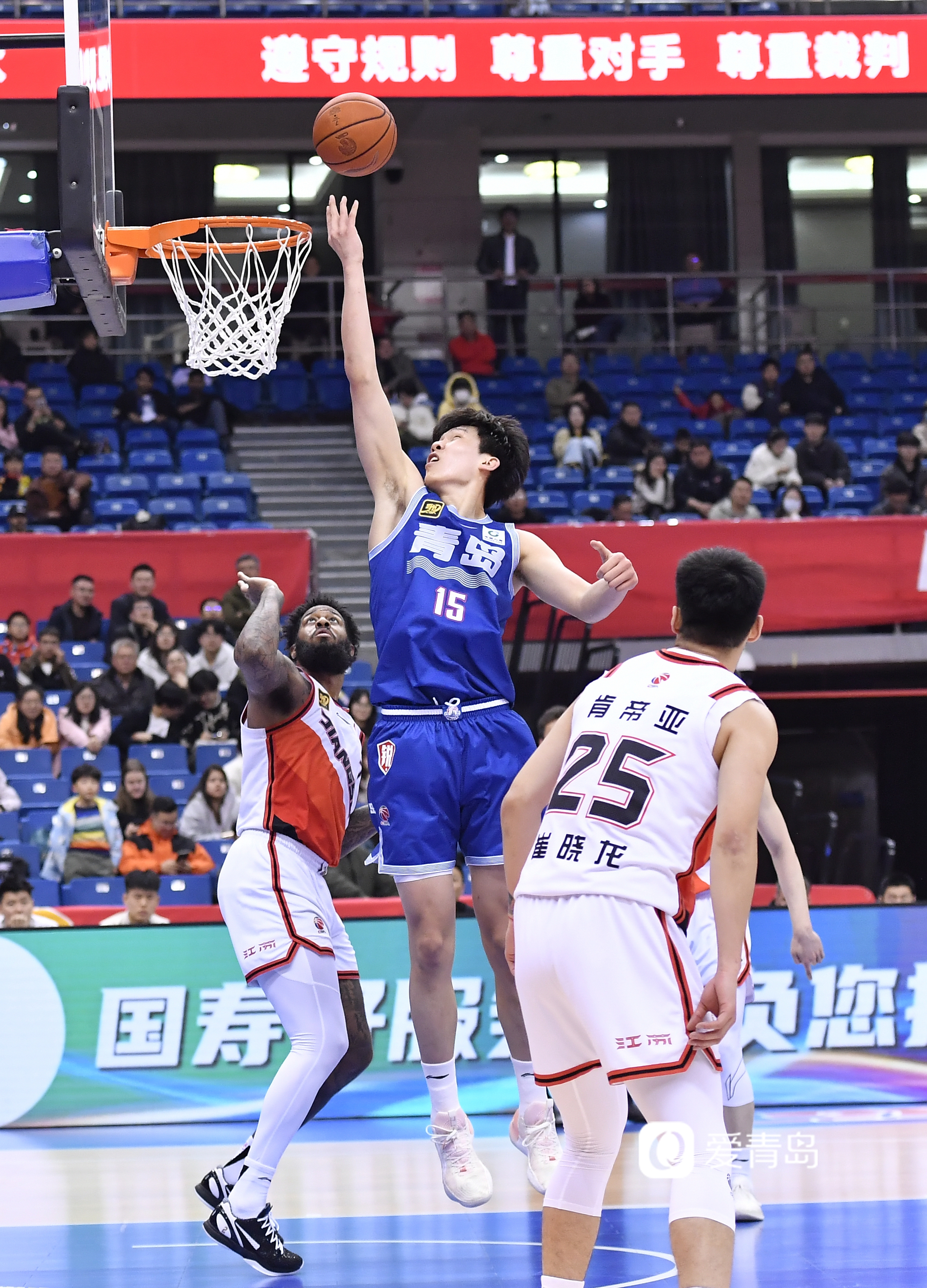 包含陕西男篮逆袭青岛队，强势收获胜利的词条