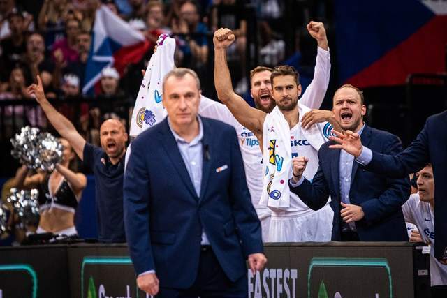 关于捷克主场逆转以色列,小组晋级前景大增的信息 关于捷克主场逆转以色列,小组晋级前景大增的信息