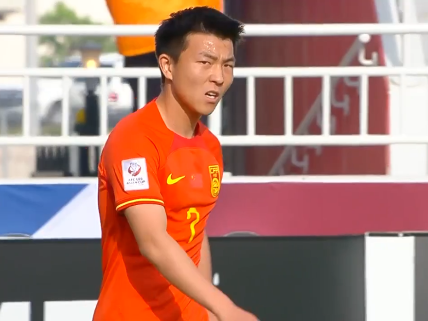 阿联酋队遗憾告别，泪水汹涌