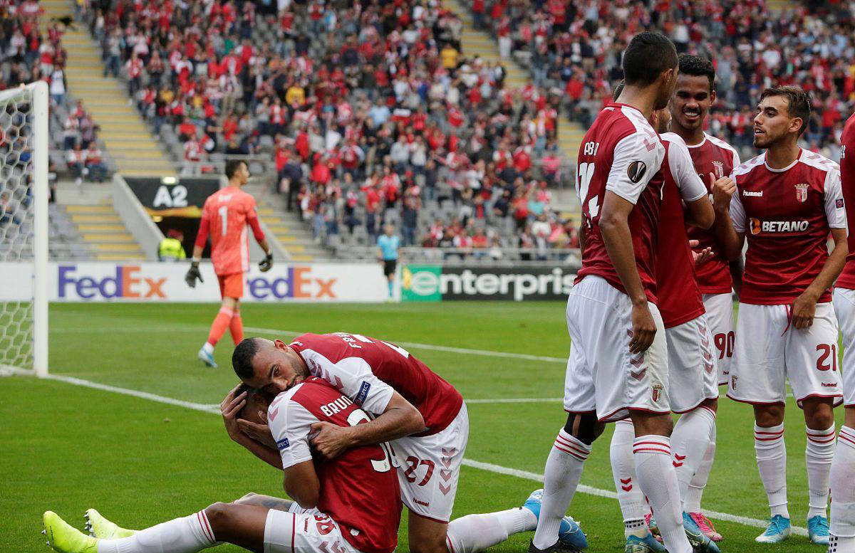 圣埃蒂安客场遭遇马赛阵容斗志昂扬的简单介绍 圣埃蒂安客场遭遇马赛阵容斗志昂扬的简单介绍