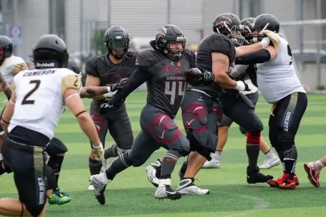 关于众多豪强集结，赛场烽火不断的信息