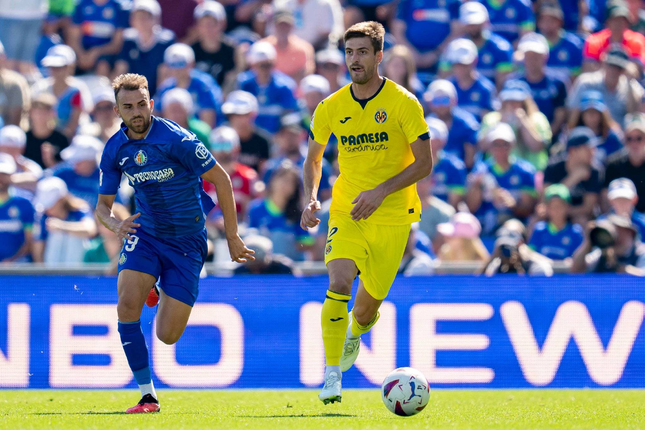 开云体育官网-比利亚雷亚尔主场大胜，成功晋级