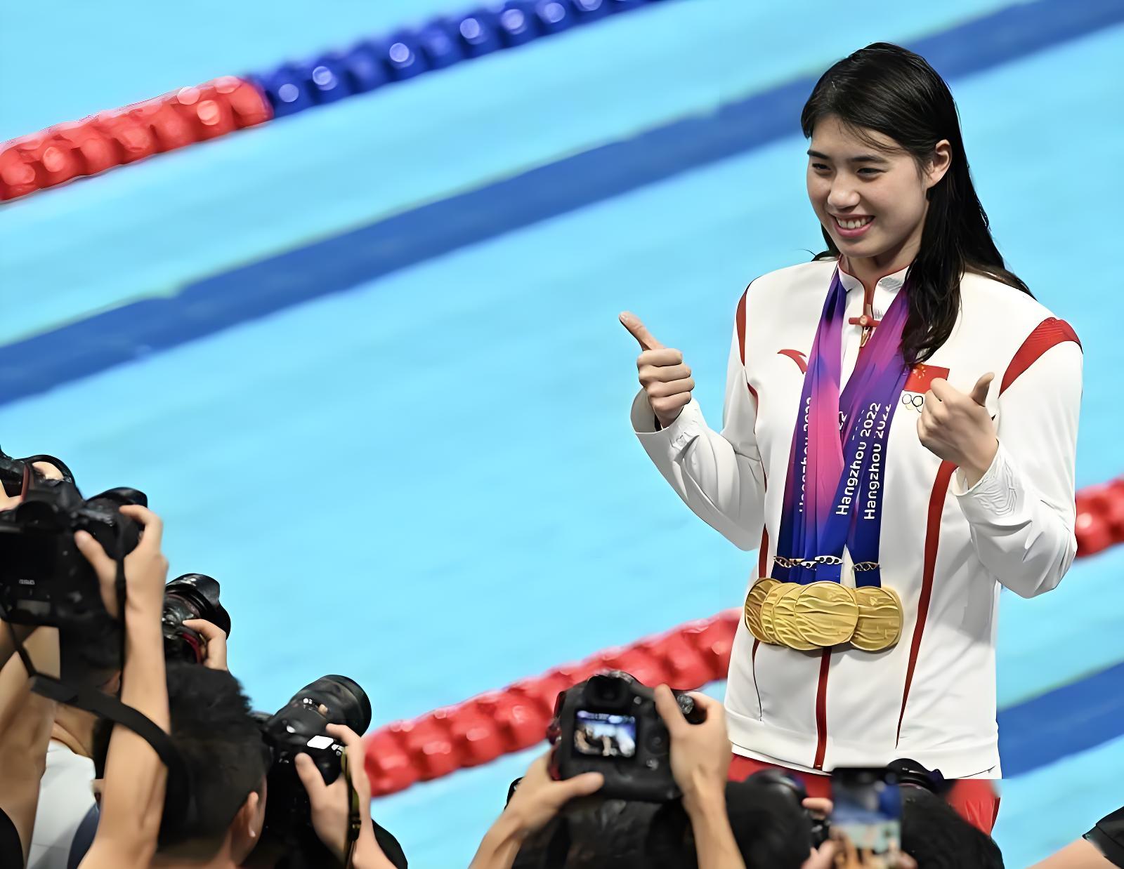 包含瑞士游泳健将勇夺第一,领先全场的词条 包含瑞士游泳健将勇夺第一,领先全场的词条