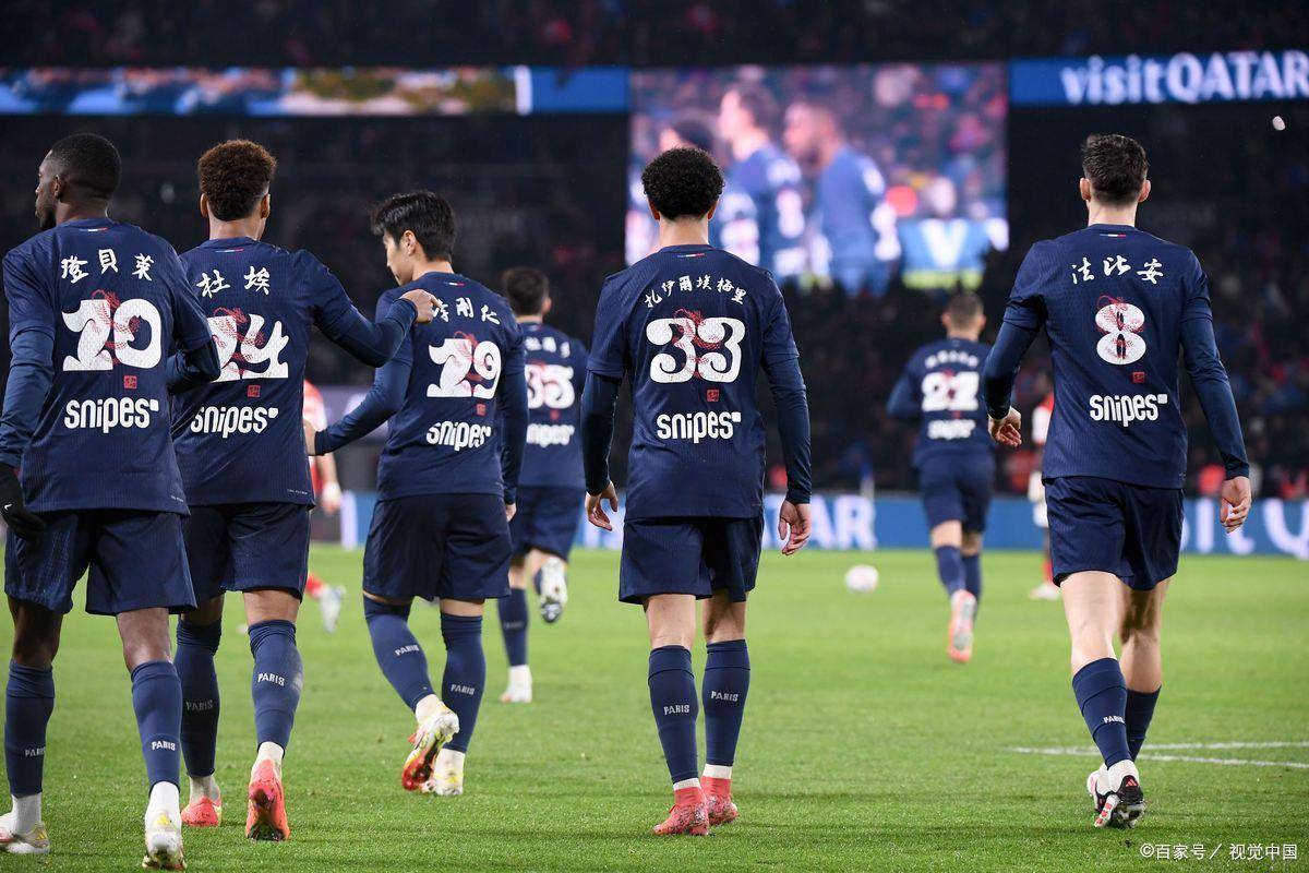 切尔西主场大胜里昂，锁定欧冠小组第一