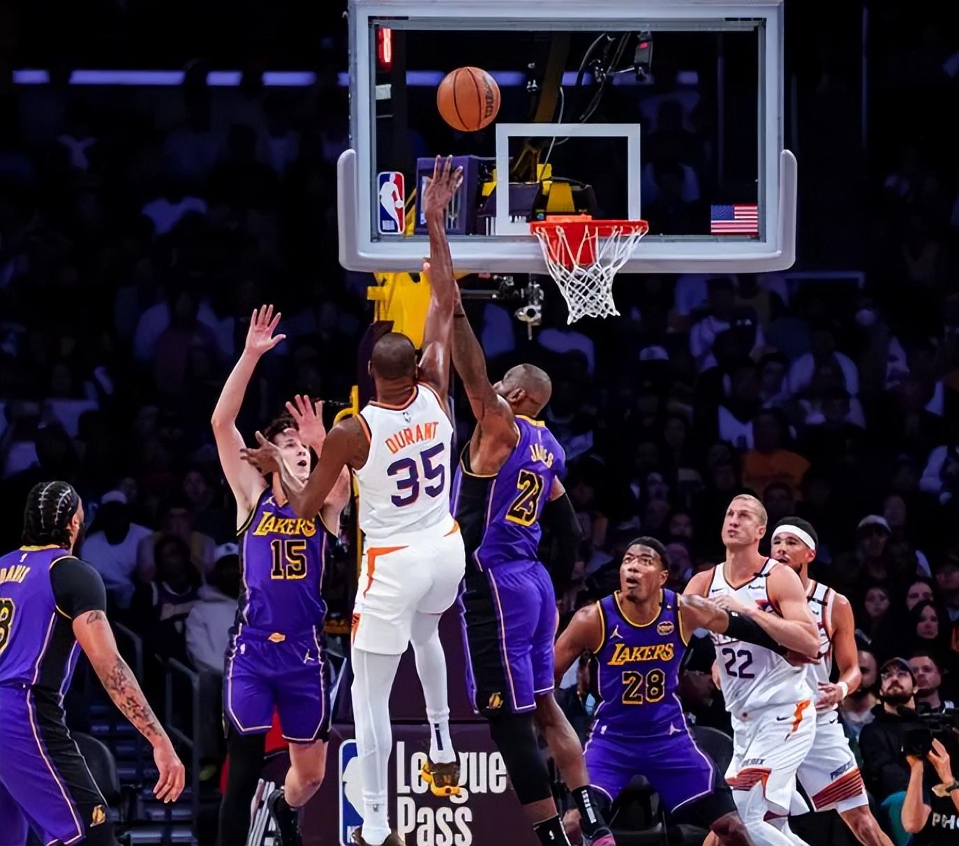 湖人队客场不敌对手,遗憾失利的简单介绍 湖人队客场不敌对手,遗憾失利的简单介绍