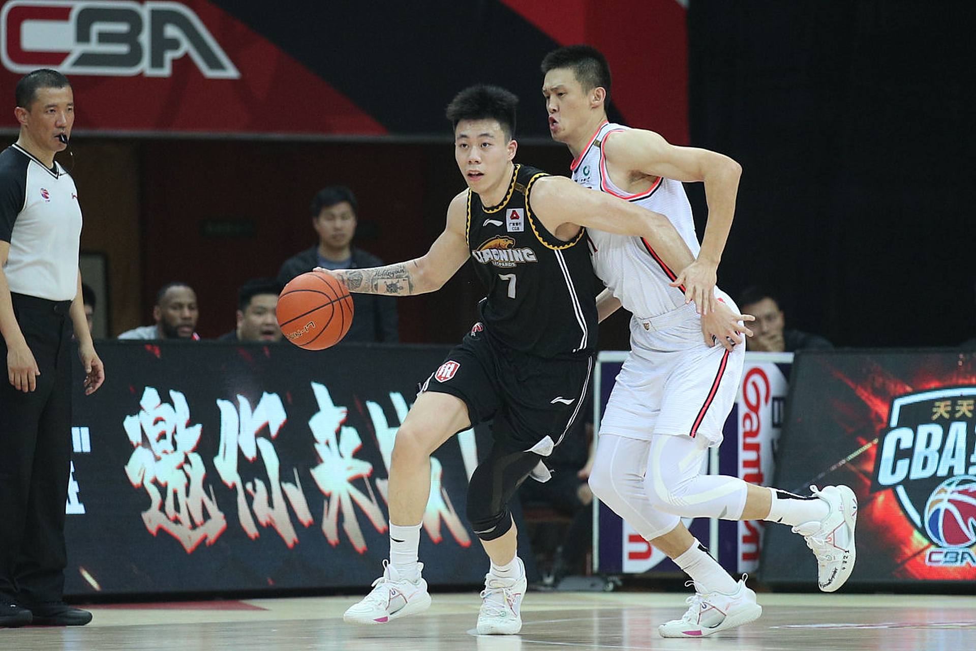 辽宁队在比赛中表现出色 辽宁队在比赛中表现出色