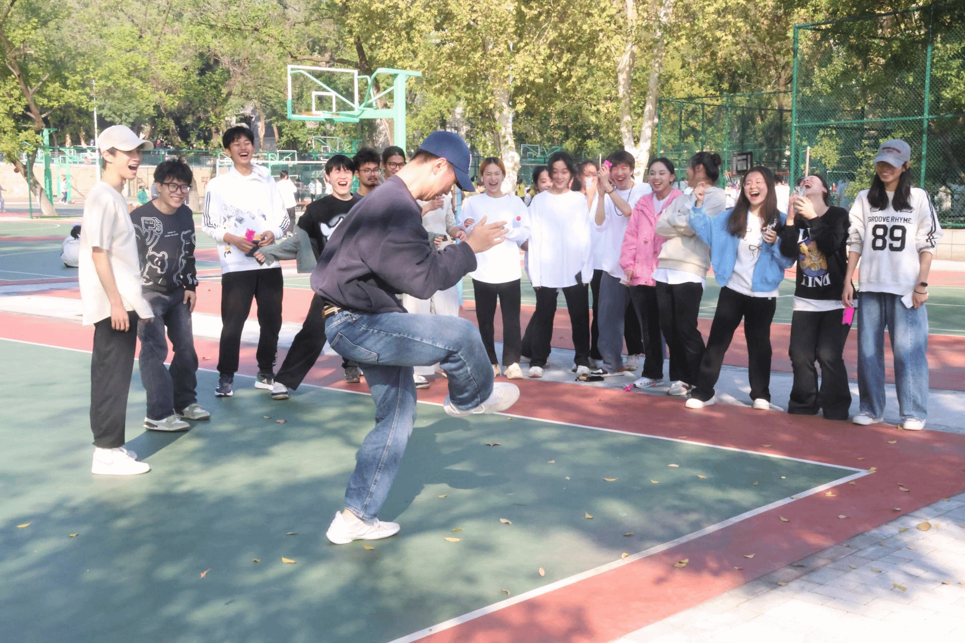 开云APP-包含近期体育盛事精彩不断，超越自我创造奇迹的词条