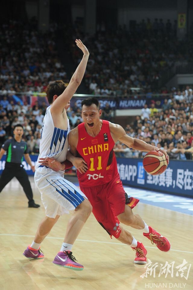 开云体育入口-湖南男篮险胜贵州，晋级榜首