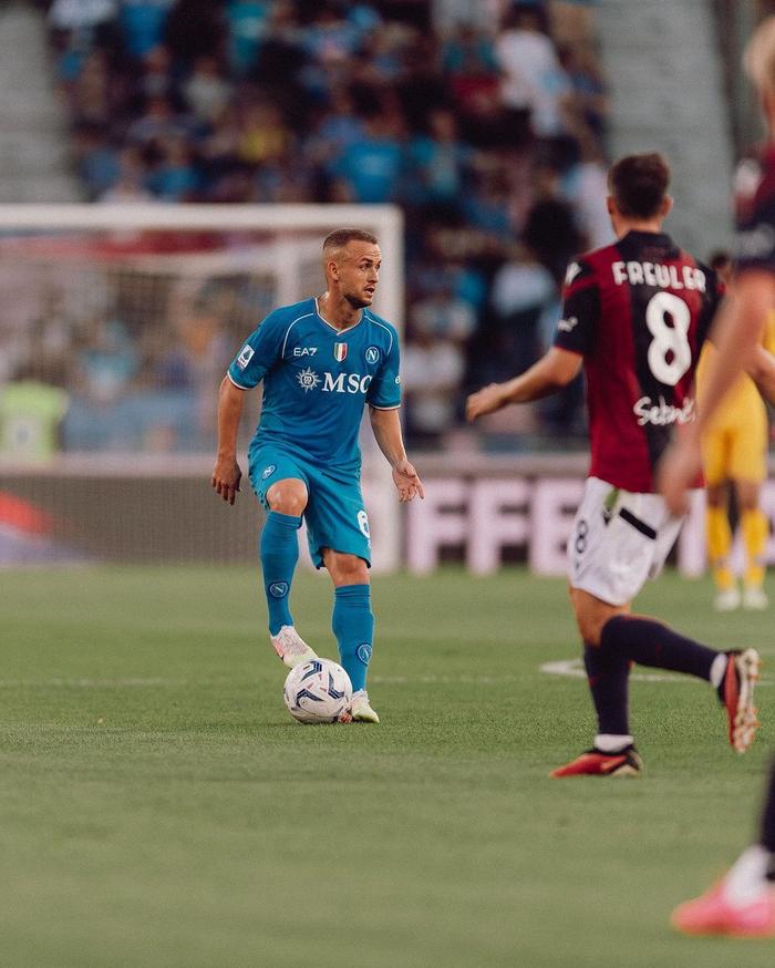 关于那不勒斯战胜博洛尼亚,三分稳固前四位置的信息 关于那不勒斯战胜博洛尼亚,三分稳固前四位置的信息