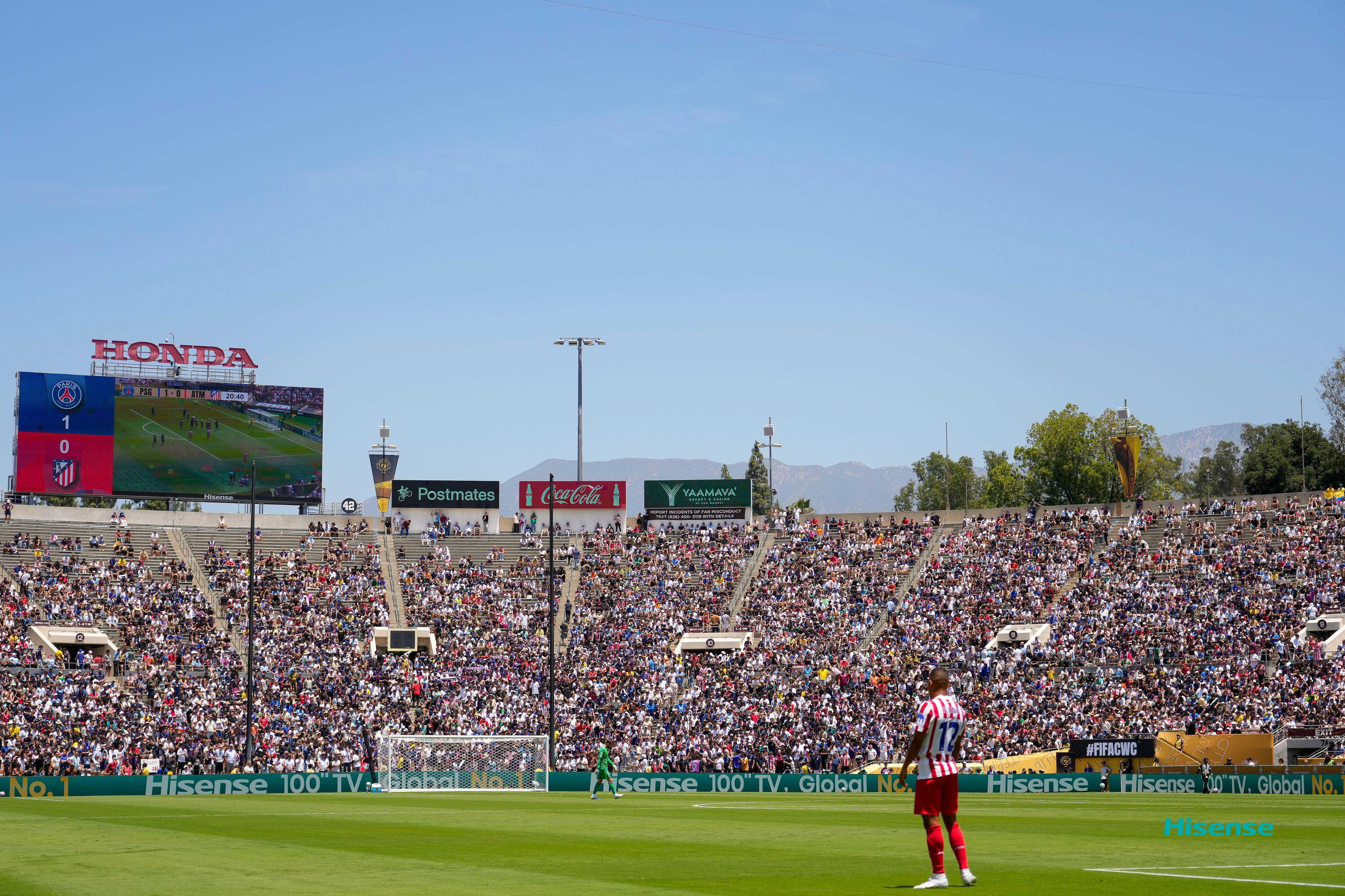巴黎炫耀实力，轻取欧冠总冠军