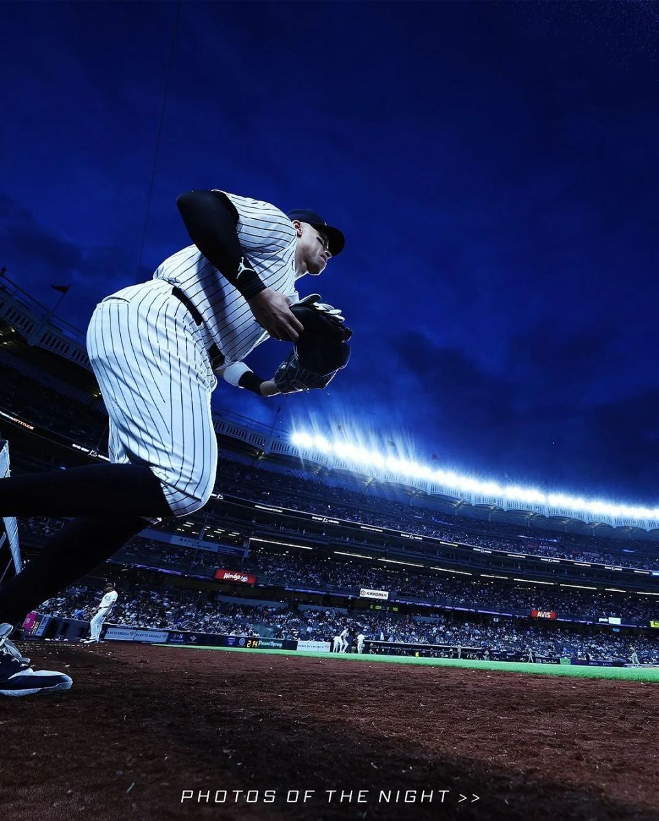 球员技术精湛，展现球场风采