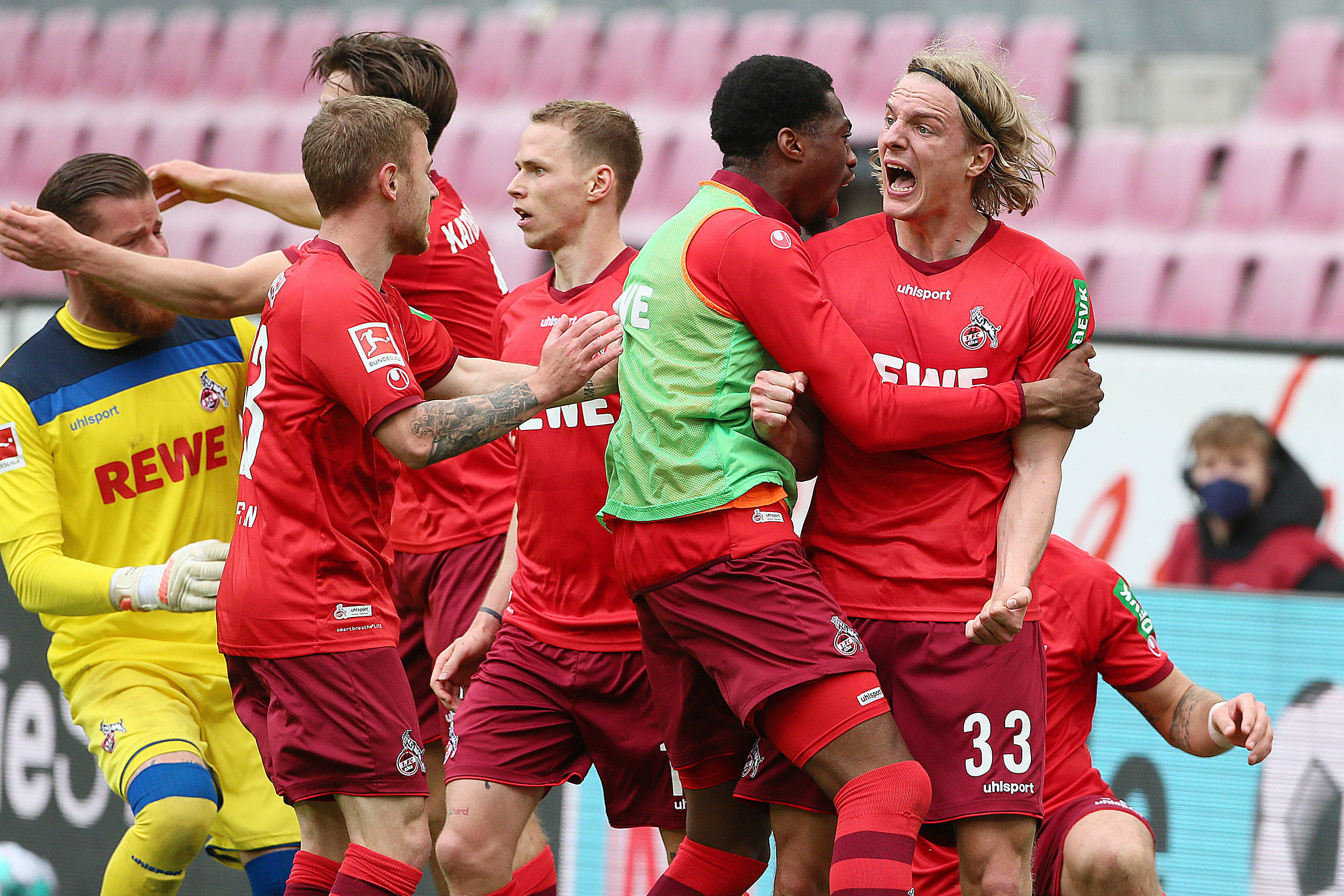 波鸿队展现出色表现,跻身德国足坛前列的简单介绍 波鸿队展现出色表现,跻身德国足坛前列的简单介绍