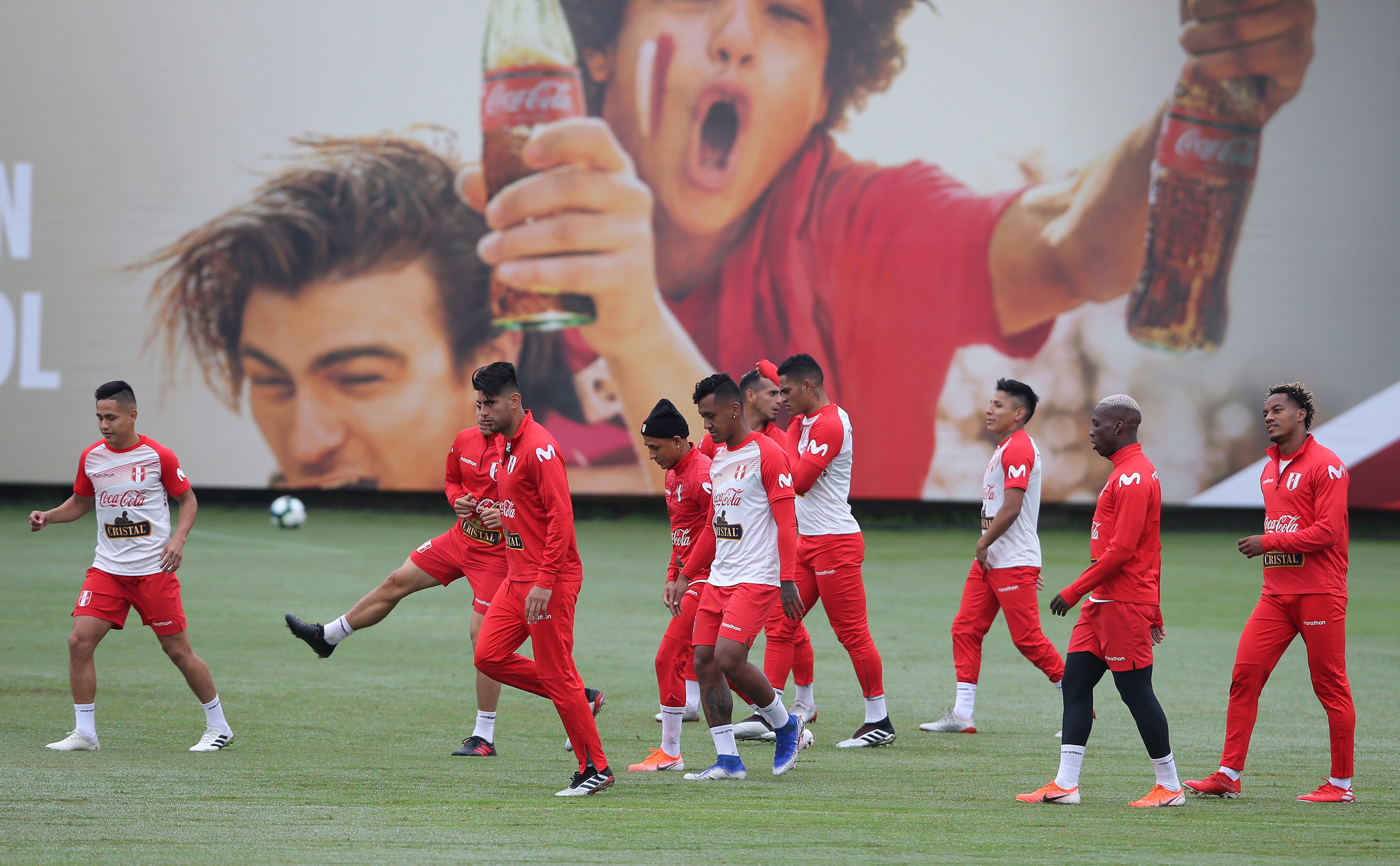 开云体育登录-包含美洲球队备战重要比赛，士气高涨的词条