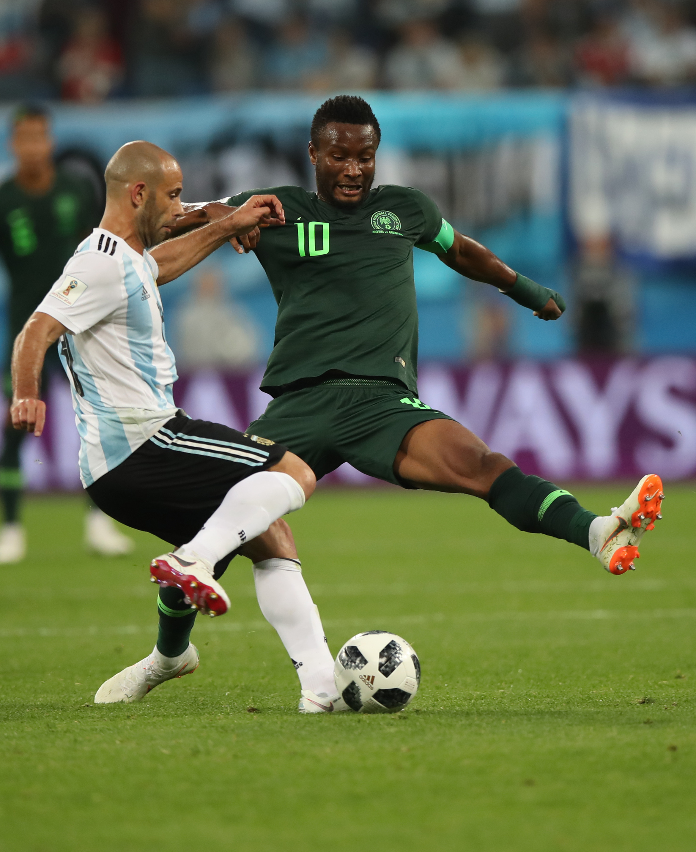 尼日利亚球队稳居小组第一晋级 尼日利亚球队稳居小组第一晋级