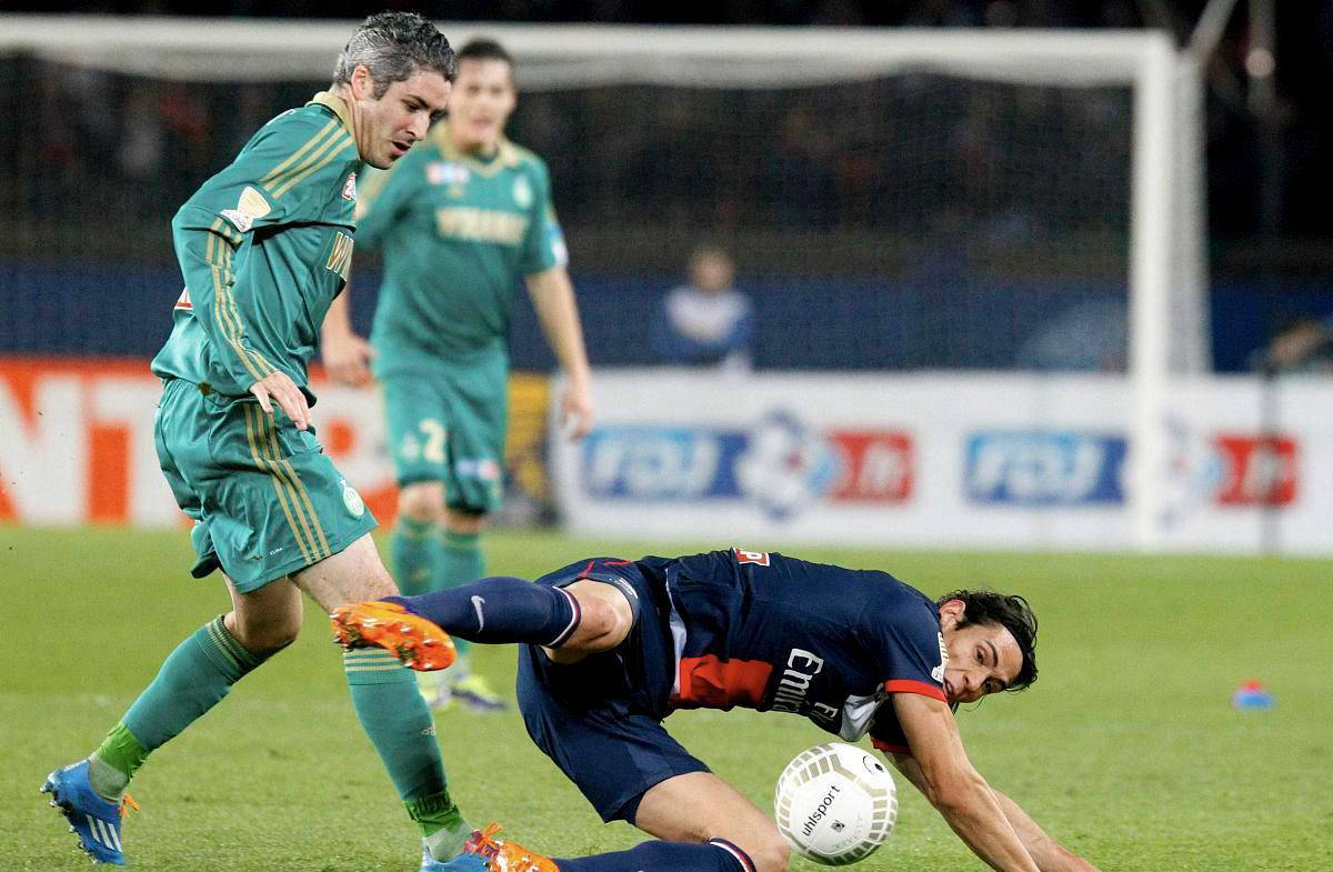 巴黎圣日耳曼客场击败圣埃蒂安,领先积分榜 巴黎圣日耳曼客场击败圣埃蒂安,领先积分榜