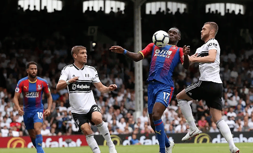 曼联主场大胜水晶宫,保持不败走势 曼联主场大胜水晶宫,保持不败走势