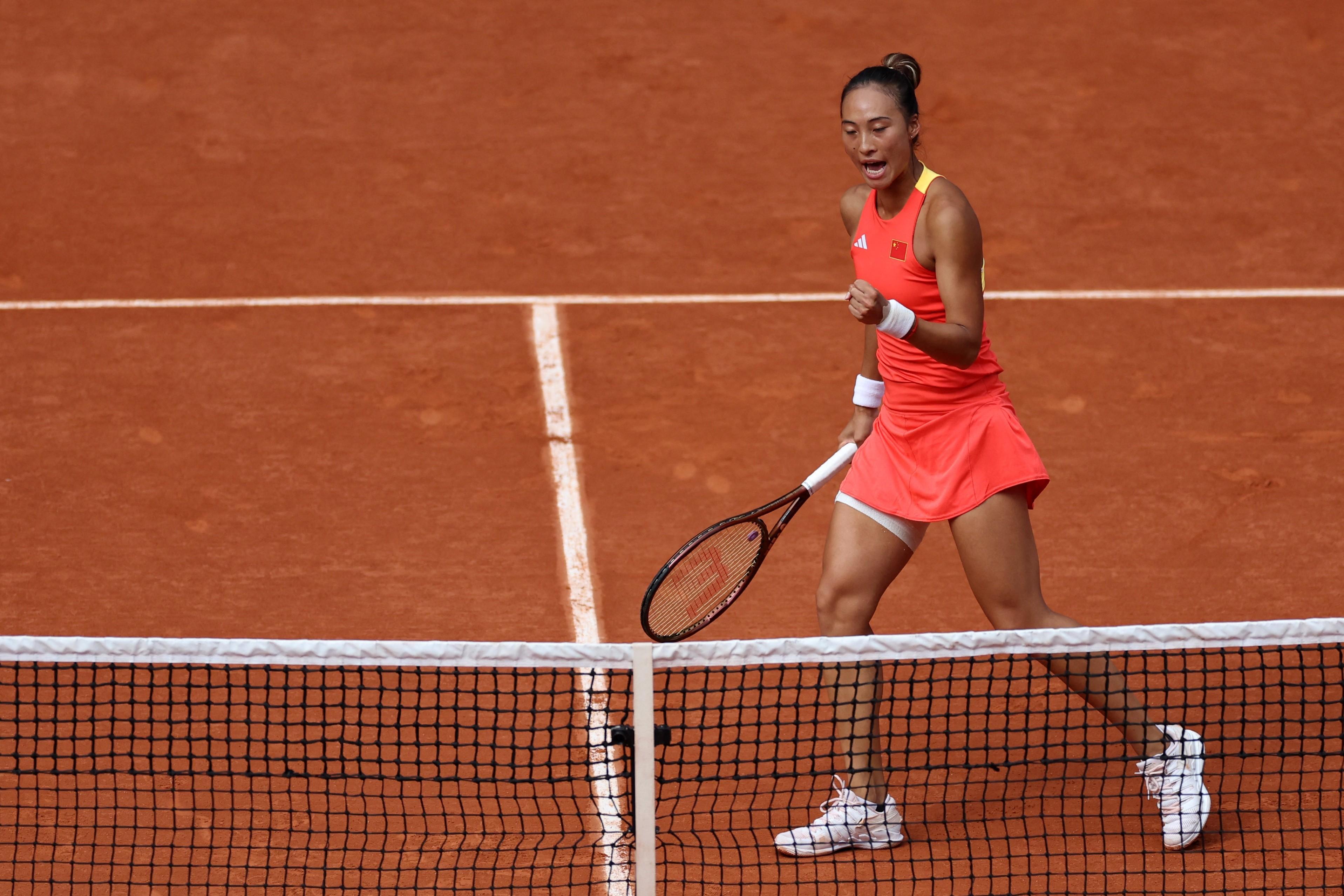 关于波澜壮阔英姿飒爽,女单网球运动员尽业展风采的信息 关于波澜壮阔英姿飒爽,女单网球运动员尽业展风采的信息