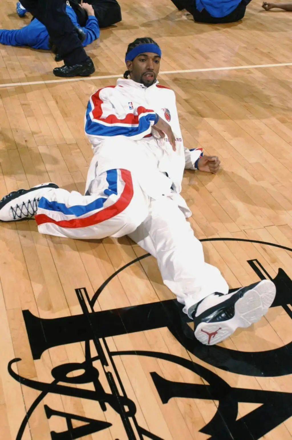 奇才险胜法国男篮，汉密尔顿关键制胜的简单介绍